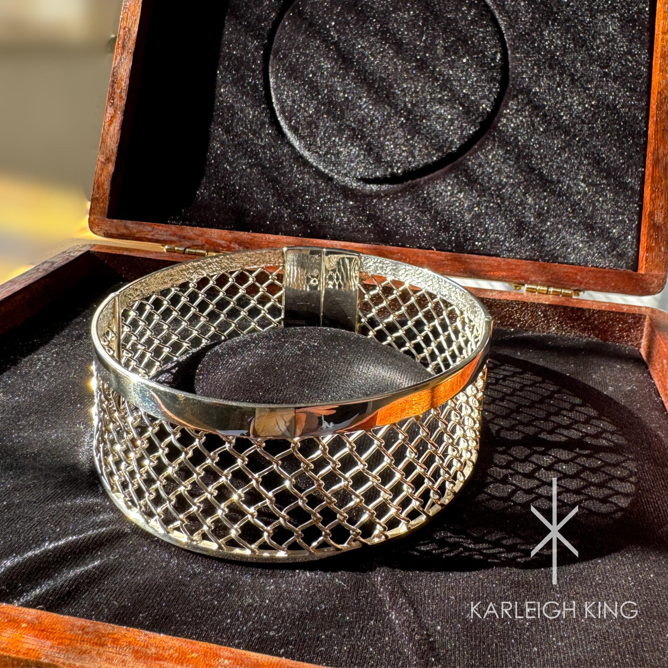 Sterling Silver Diamond Fence Motif Choker Neckpiece