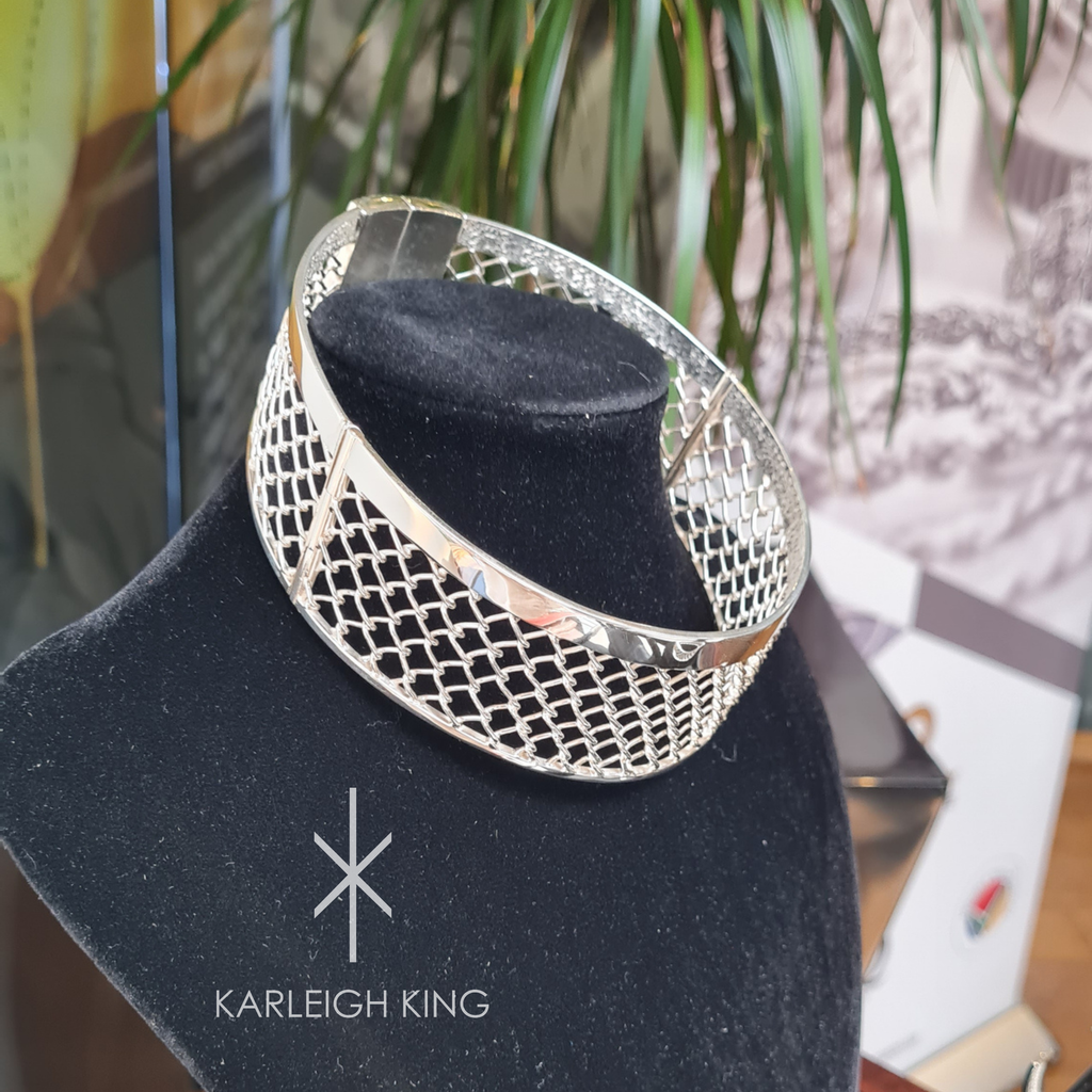 Sterling Silver Diamond Fence Motif Choker Neckpiece