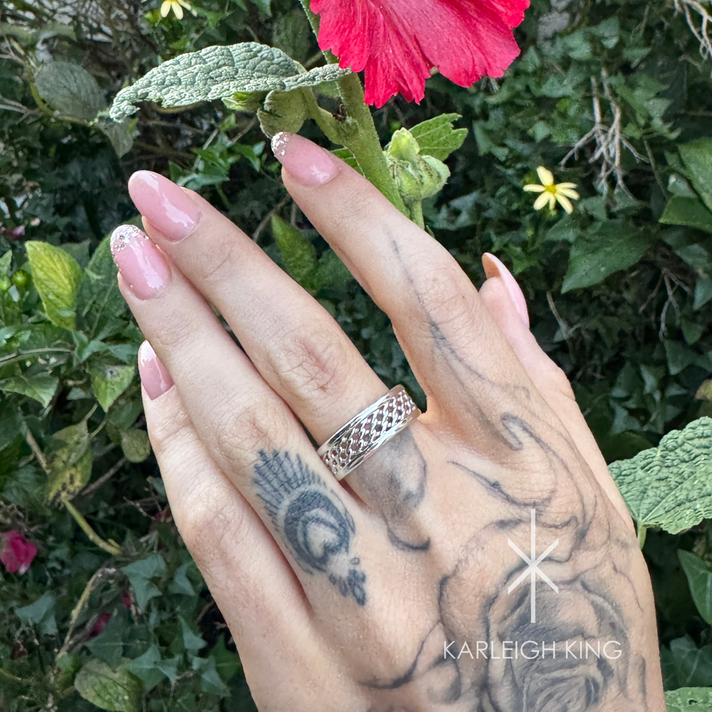 Sterling Silver Diamond Fence Motif Ring