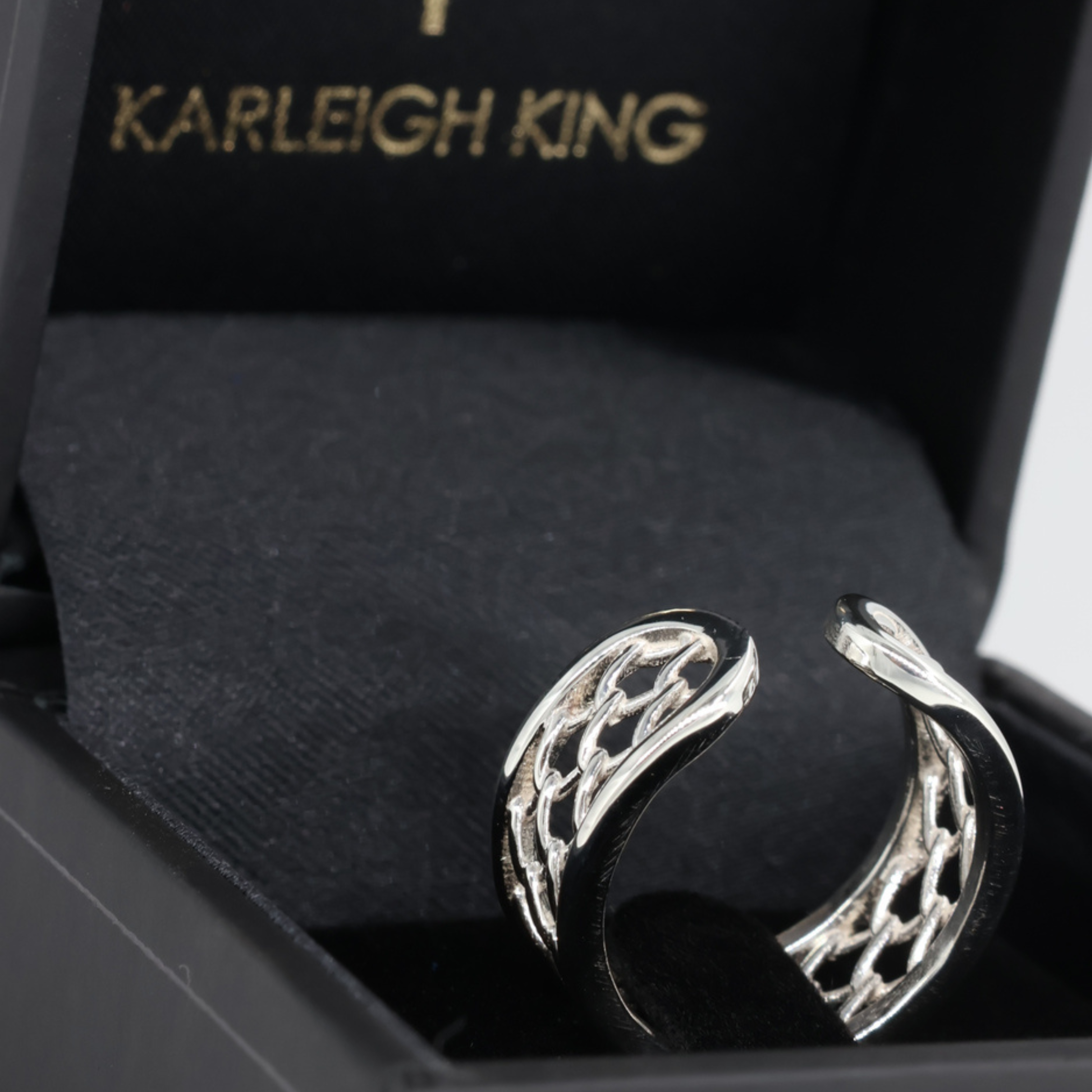 Sterling Silver Diamond Fence Motif Ring (Adjustable)